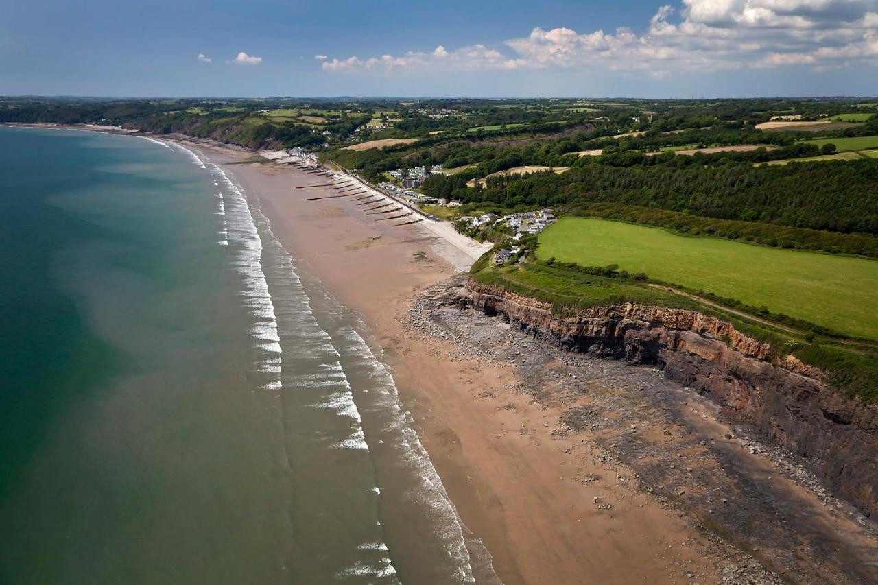 Min Yr Afon- Central Cosy Cottage, Walk To Restaurants And Castle Laugharne Exterior photo