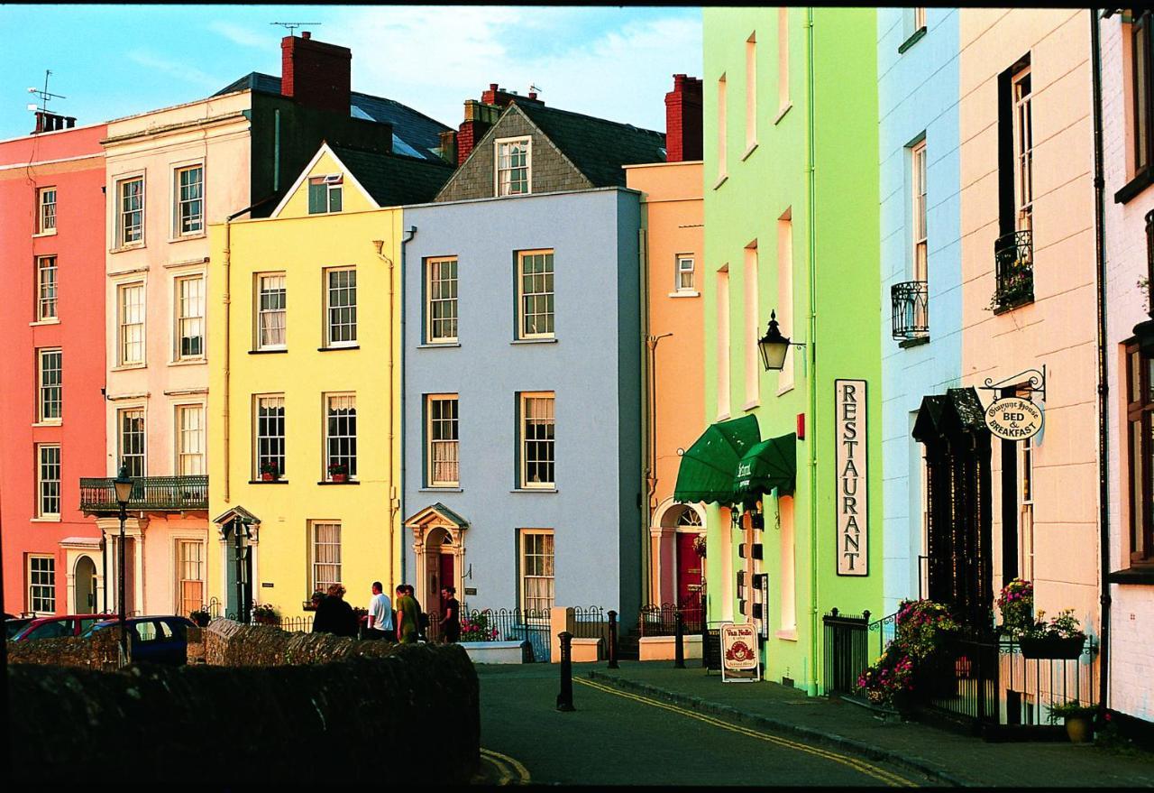 Min Yr Afon- Central Cosy Cottage, Walk To Restaurants And Castle Laugharne Exterior photo